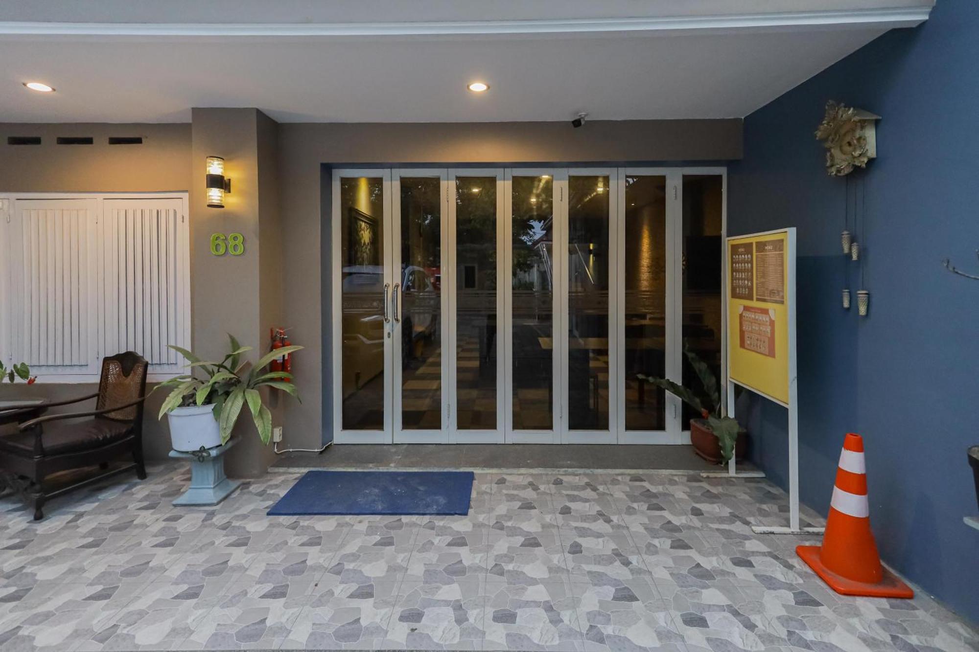 OYO 90931 Swun Stay Guest House&Coworking Space Malang Exterior foto