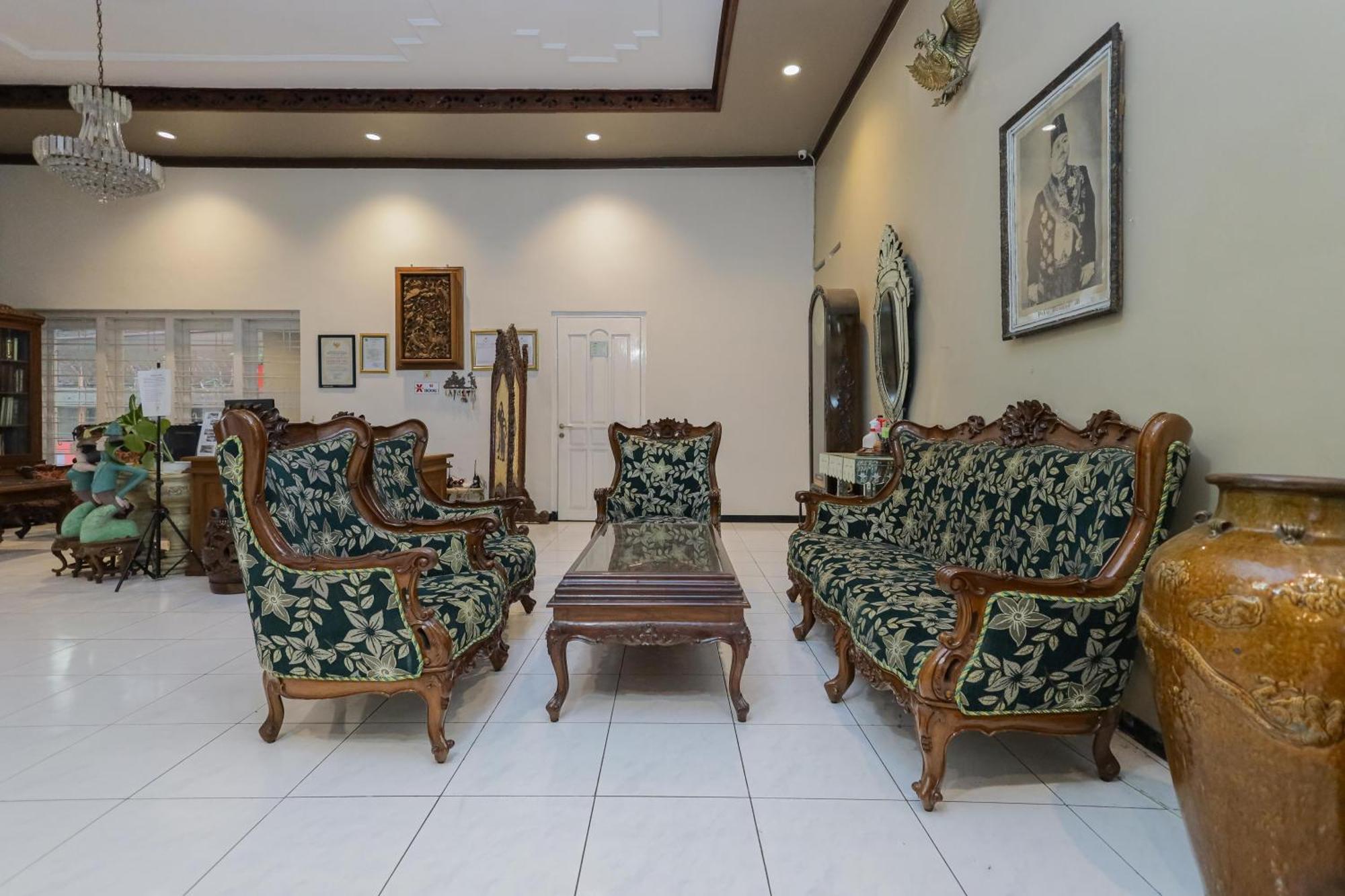 OYO 90931 Swun Stay Guest House&Coworking Space Malang Exterior foto