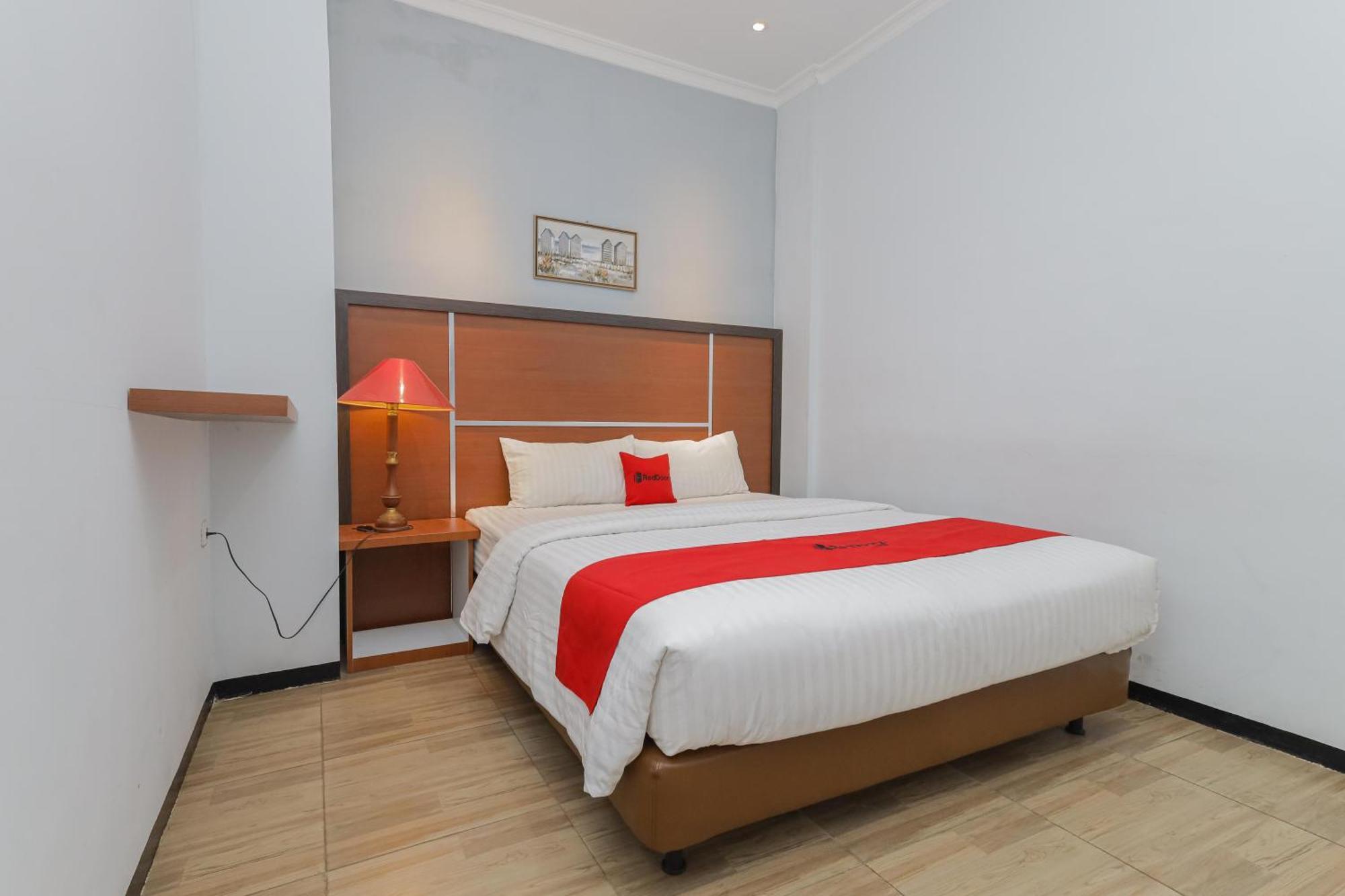 OYO 90931 Swun Stay Guest House&Coworking Space Malang Exterior foto