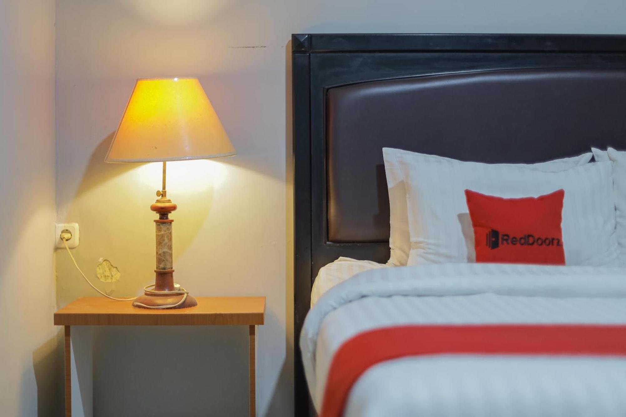 OYO 90931 Swun Stay Guest House&Coworking Space Malang Exterior foto