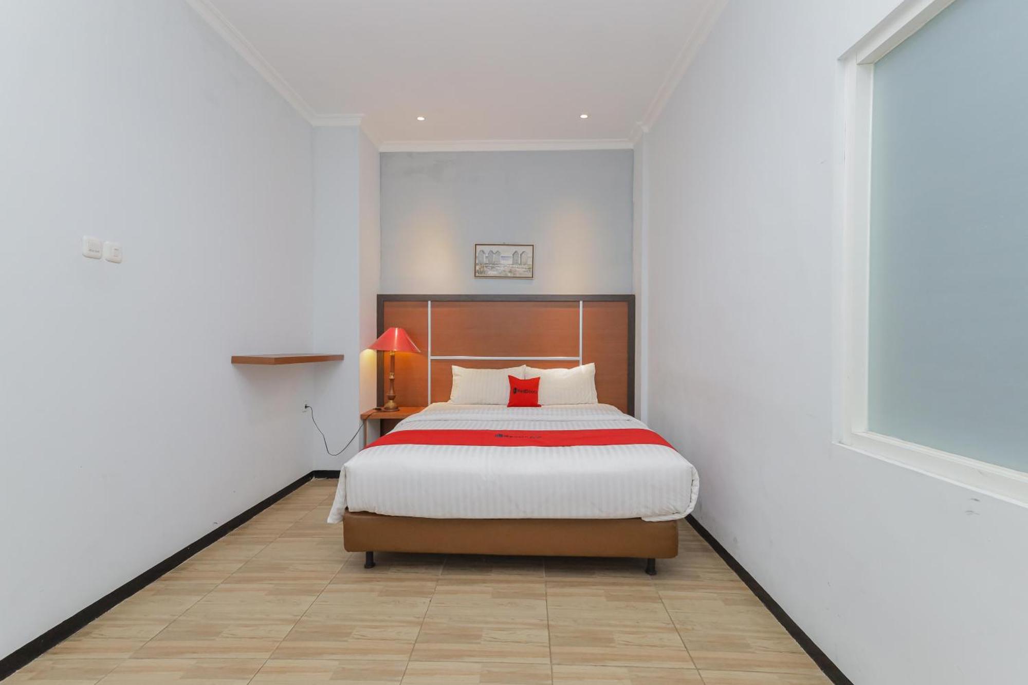 OYO 90931 Swun Stay Guest House&Coworking Space Malang Exterior foto