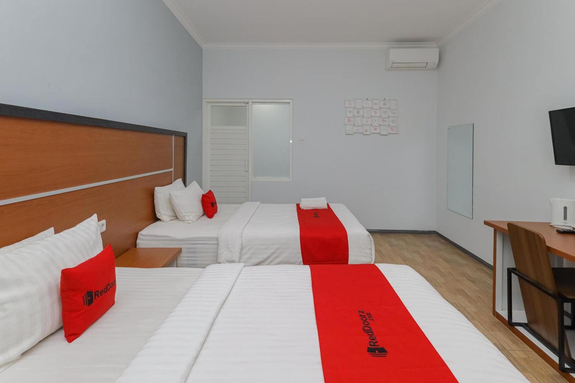 OYO 90931 Swun Stay Guest House&Coworking Space Malang Exterior foto