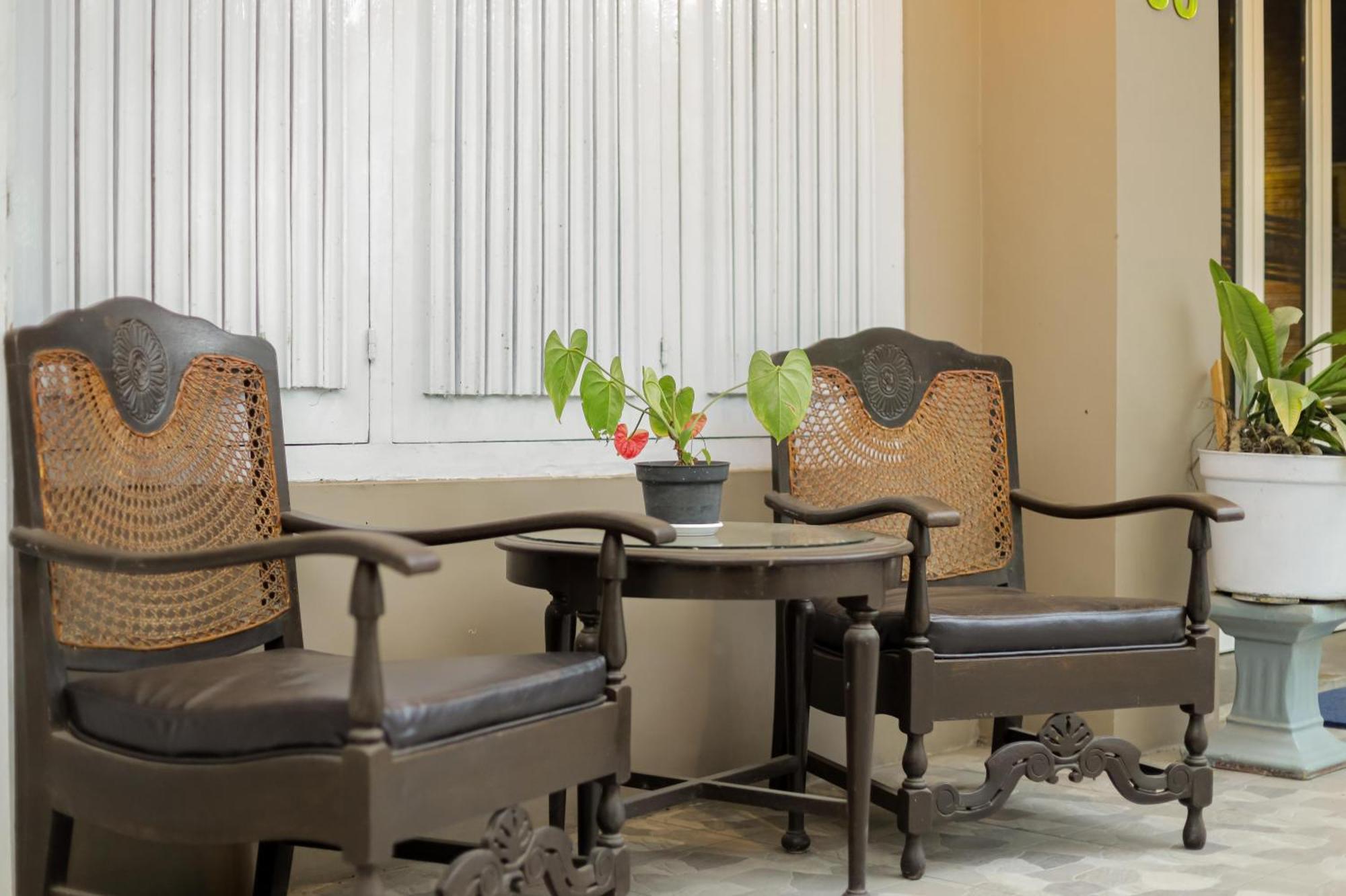 OYO 90931 Swun Stay Guest House&Coworking Space Malang Exterior foto
