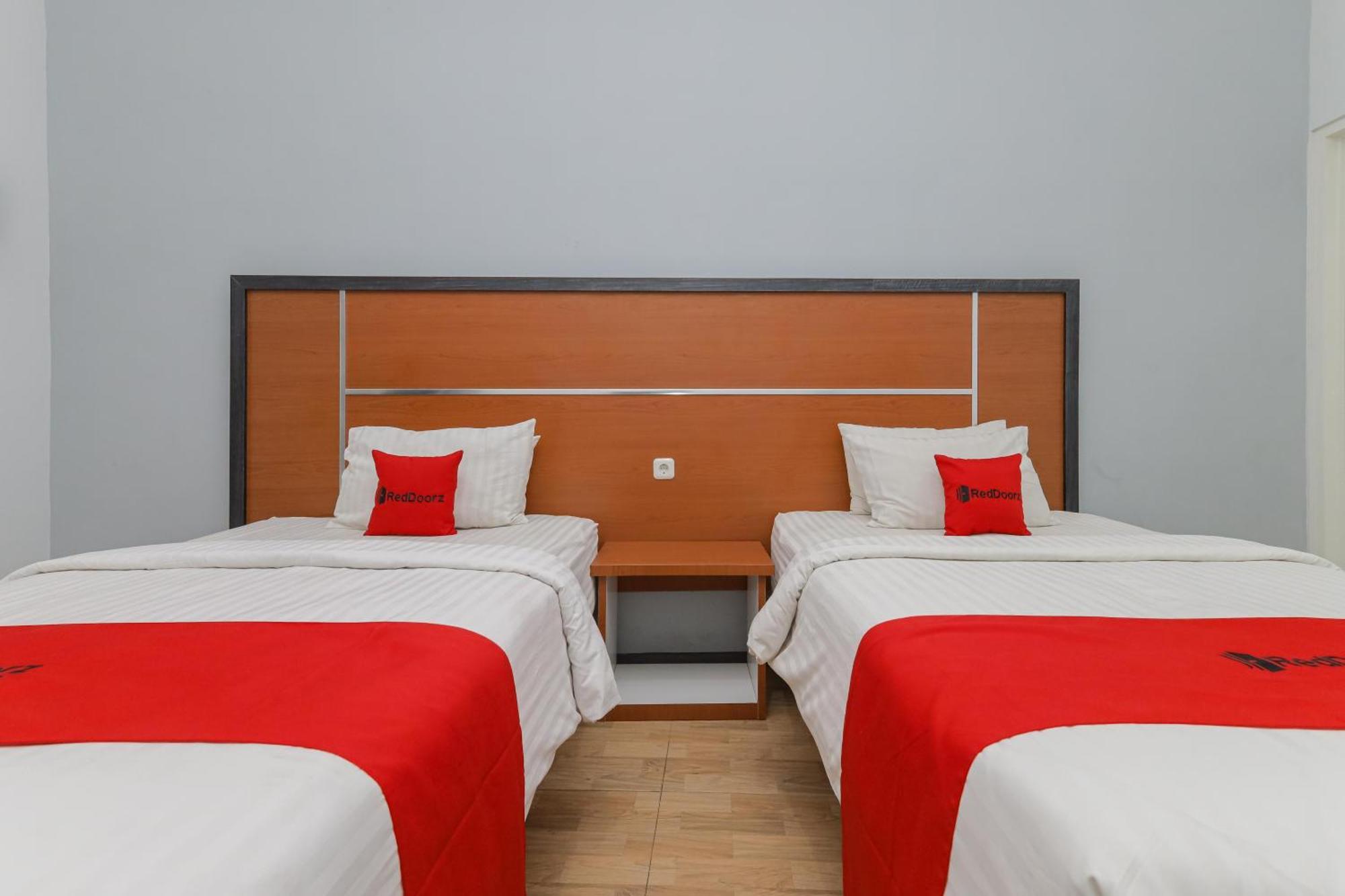 OYO 90931 Swun Stay Guest House&Coworking Space Malang Exterior foto