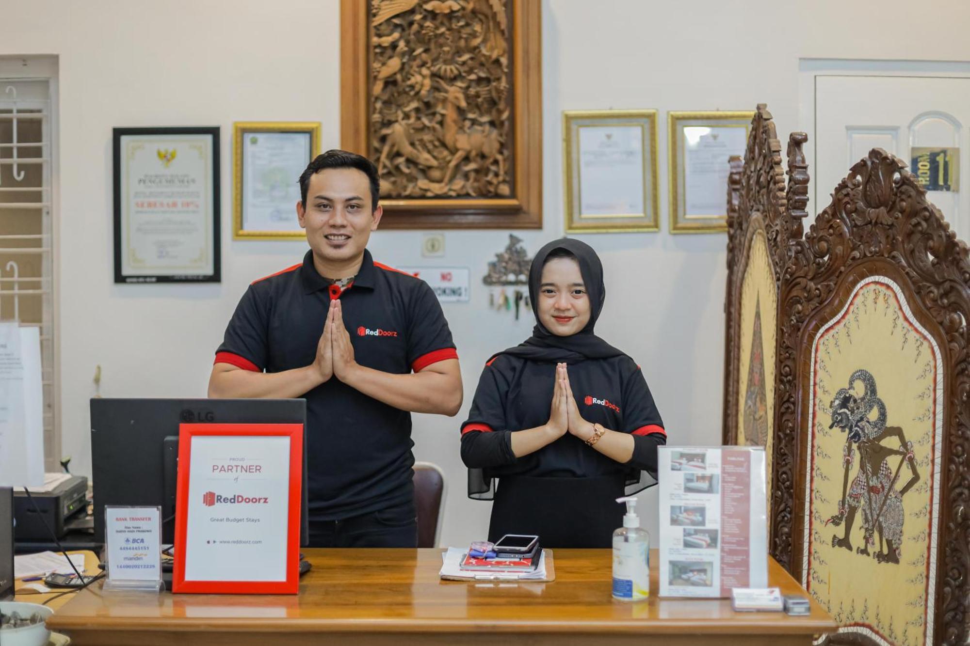 OYO 90931 Swun Stay Guest House&Coworking Space Malang Exterior foto